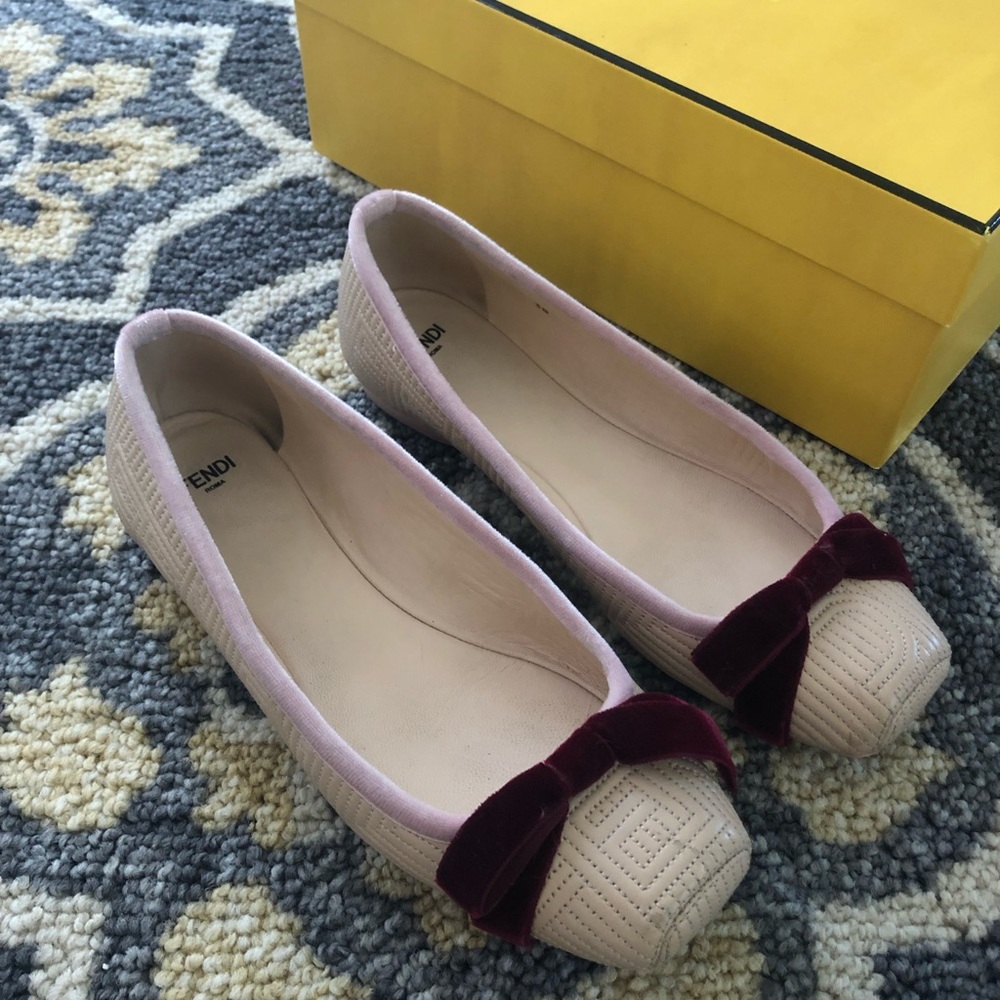 Fendi flats